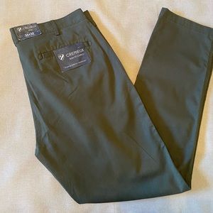 Daniel Cremieux Olive Slim Fit Chino. Comfort Stretch. Tapered Leg. 36x32. NWT.